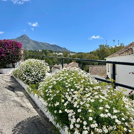 בית נופש House In Surrounded By Golf Courses מארבלה