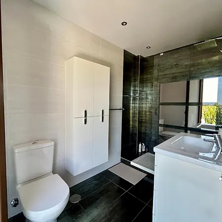 House In Surrounded By Golf Courses Nyaraló Marbella