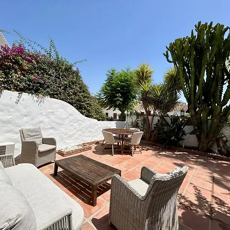 House In Surrounded By Golf Courses Semesterbostad Marbella