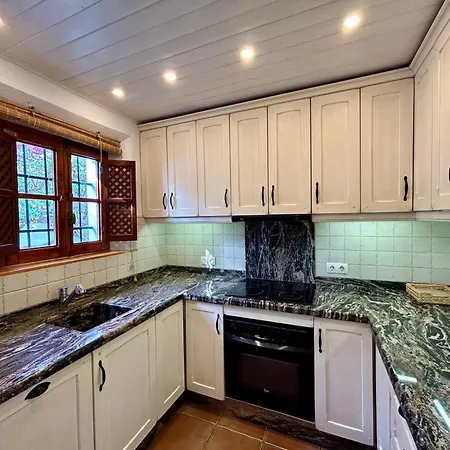 Nyaraló House In Surrounded By Golf Courses *