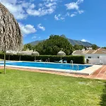 House In Surrounded By Golf Courses Vakantiehuis Marbella