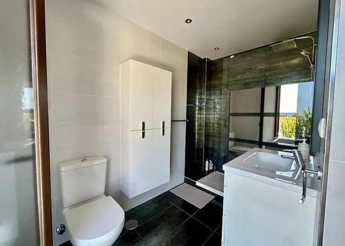 House In Surrounded By Golf Courses Vakantiehuis Marbella