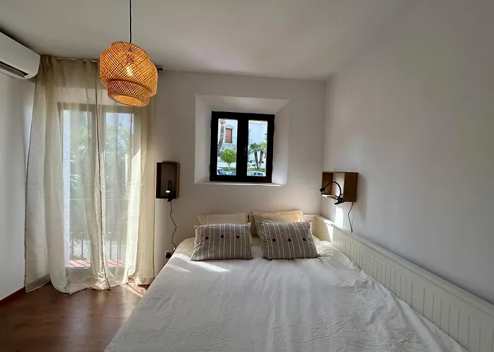 Vakantiehuis House In Surrounded By Golf Courses *
